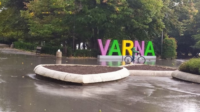 Над Черноморието облачността ще е значителна, след обяд ще има превалявания от