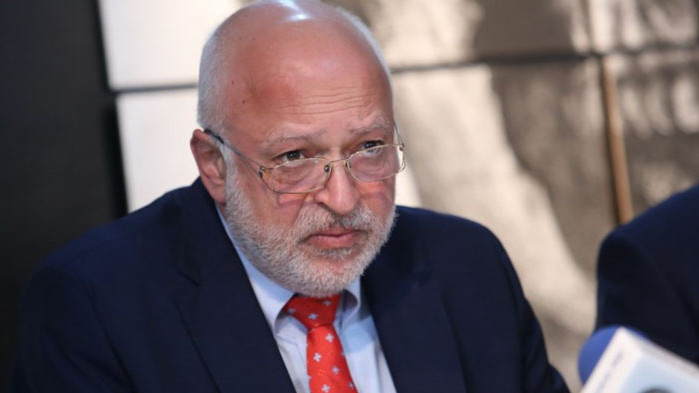 Министър Велислав Минеков ще връчи в 11.00 часа писмото за