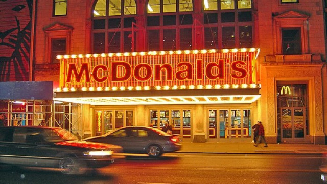 За първи път в своята дългогодишна история McDonald s открива ресторант