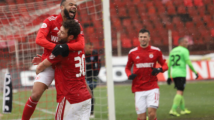 ЦСКА с 3 точки срещу Черно море