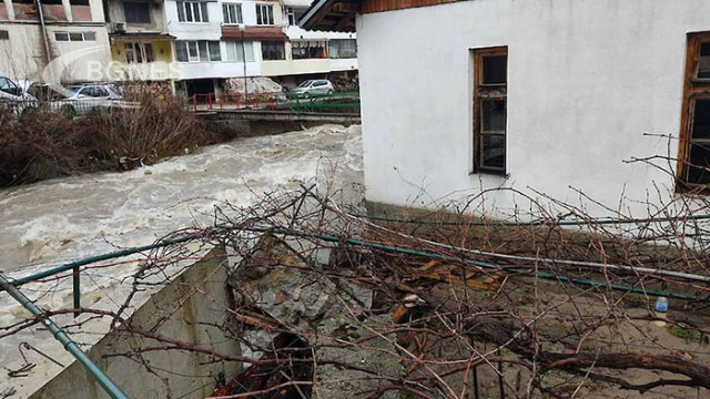 Много от населените места в Смолянско пострадаха от обилните валежи