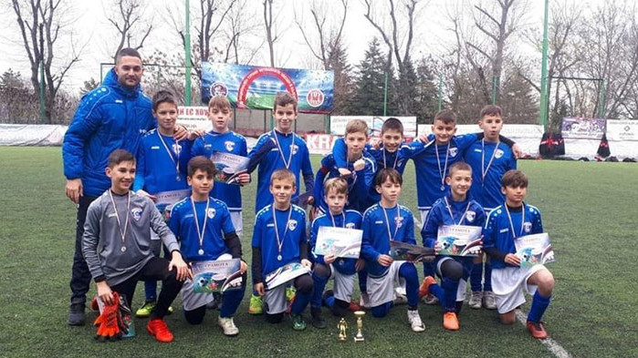 Спартак Вн с 2 трети места във футболни турнири при децата