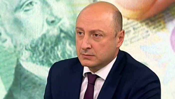 Служебният финансов министър на Румен Радев Валери Белчев изтри от