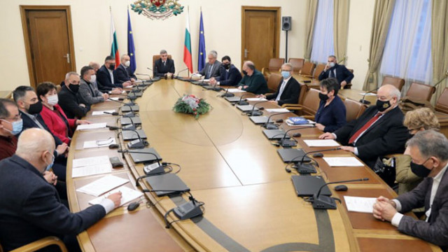 Служебното правителство назначено от Румен Радев увеличи българското участие в