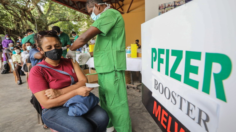 Pfizer измества AstraZeneca по доставки на ваксини за бедните държави