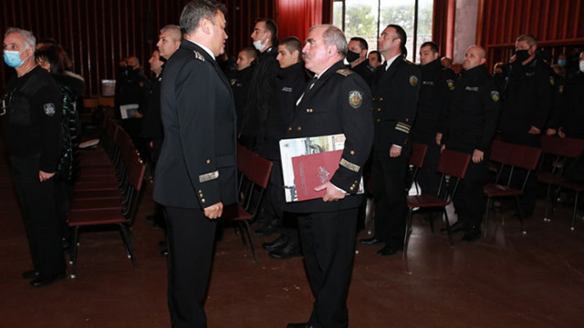 На 15 декември 2021 г се навършиха 77 години от