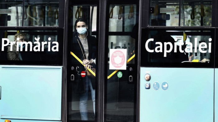 Считано от 20 декември 2021 г. Румъния въвежда изискване пристигащите