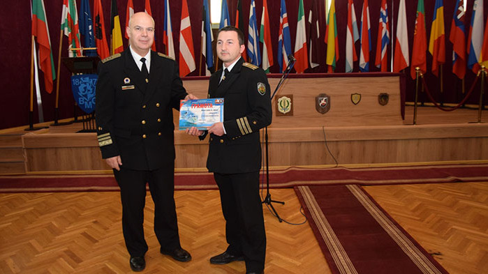 Най-добрите военни моряци за 2021 година получиха награди от списание “Клуб Океан”