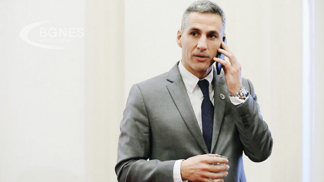 Гюров: Няма да има шоково поскъпване на тока след мораториума