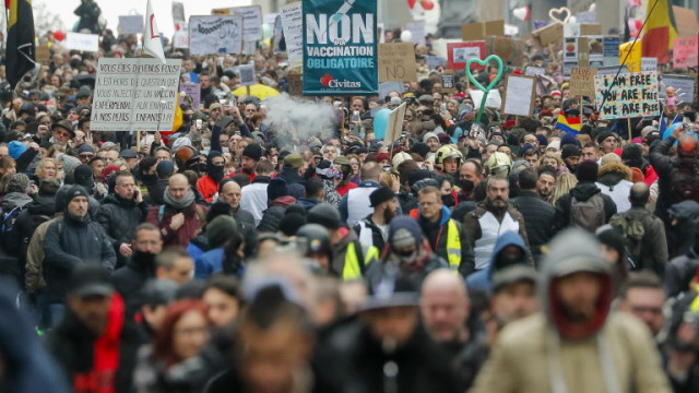Хиляди хора протестираха мирно в центъра на белгийската столица Брюксел за