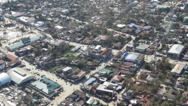 Жертвите на тайфуна във Филипините надхвърлиха 200