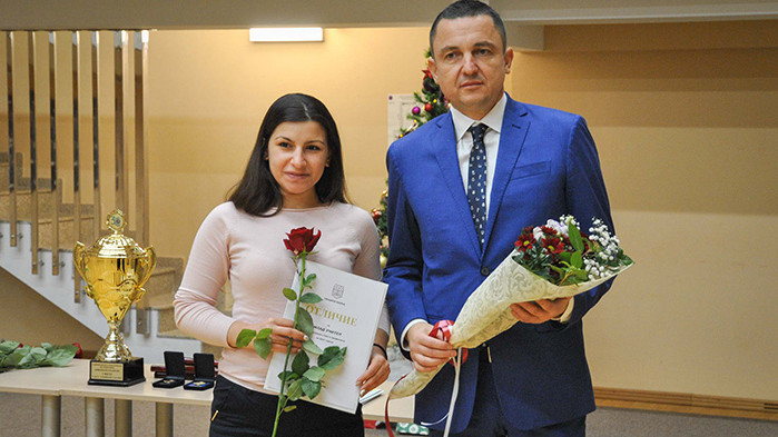 За добър старт в професията: 15 млади учители получиха отличия от Община Варна