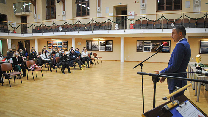 За добър старт в професията: 15 млади учители получиха отличия от Община Варна