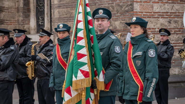 2021 г. има 4 пъти повече опити за незаконно минаване през България в сравнение с м.г.