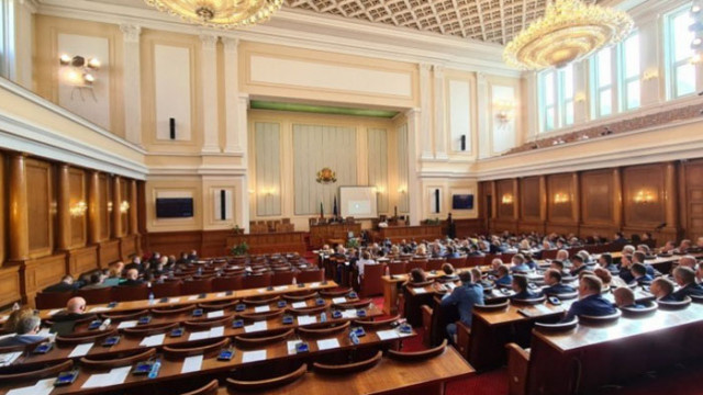 Депутатите приеха единодушно срокът на намалената ДДС ставка от девет