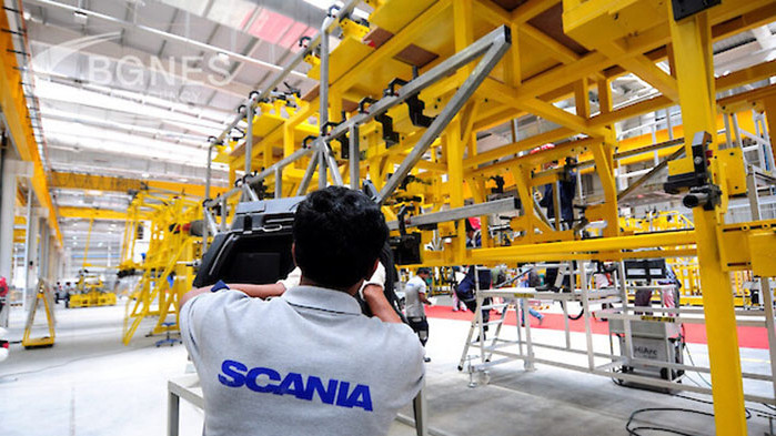 "Scania" спира временно сглобяването на камиони в Швеция поради липса на части