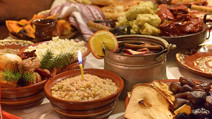 Пожелаваме Ви в тази свята нощ, да бъдете с най-близките