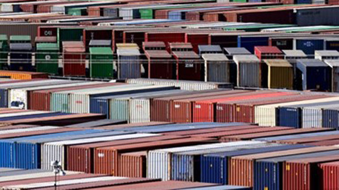 Анализатори: Хаосът в глобалните доставки няма да приключи до края на 2022 г.