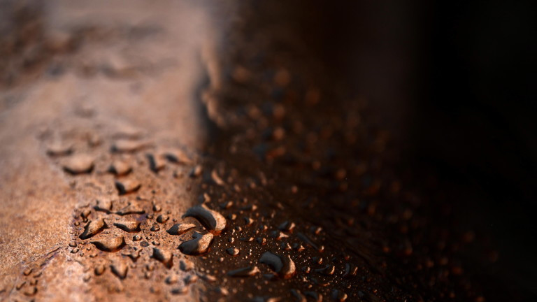 Днес облачността над страната ще се задържи значителна, като на