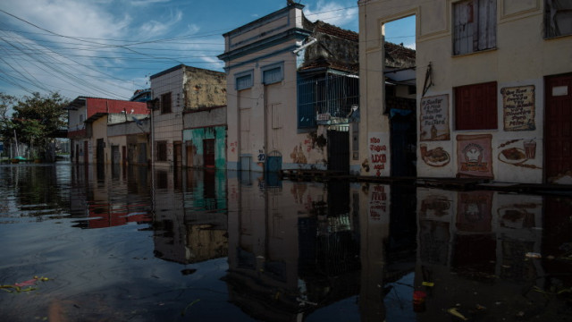 Броят на жертвите от проливните дъждове които удариха бразилския щат Баия