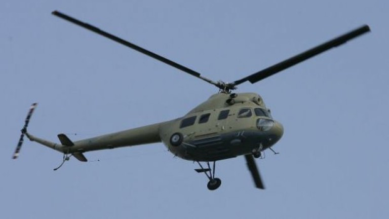 Издирването на хеликоптера Ми-2, извършил твърдо кацане в Удмуртия, все още