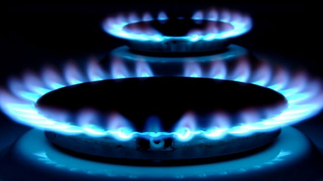 От януари природният газ ще поскъпне с повече от прогнозираните