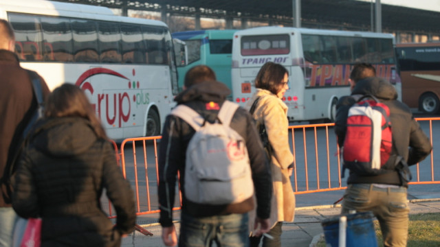 Българите пътуват все повече в чужбина, но не за почивка