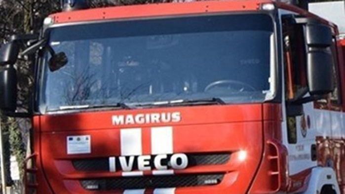 Пожар пламна в 18-етажен блок в бургаския к-с Лазур днес