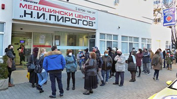 Нужен ли е нов локдаун обсъждат в сряда здравните експерти Омикрон вече