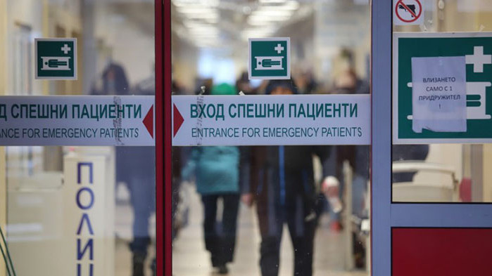 Разкриват допълнителни COVID легла в София, 81% от интензивните са заети