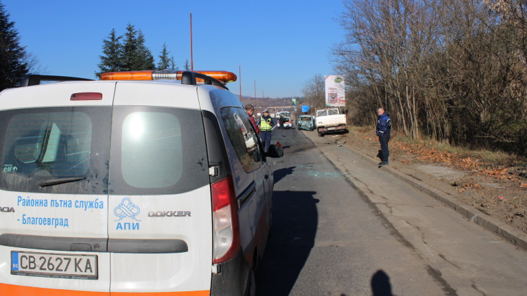 Катастрофа стана тази сутрин на един от изходите на Благоевград.