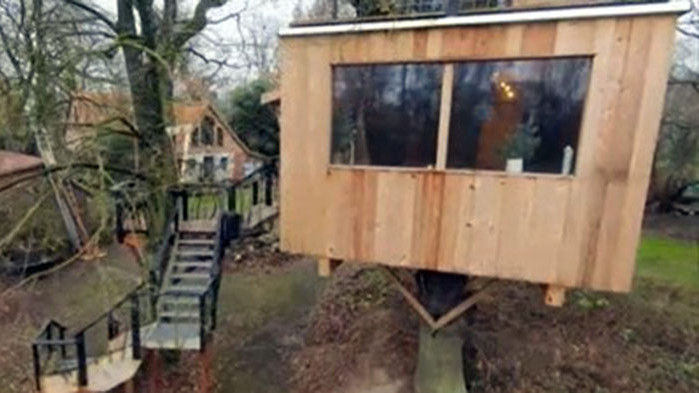 3 стаи, 40 квадратни метра и невероятна гледка - всичко