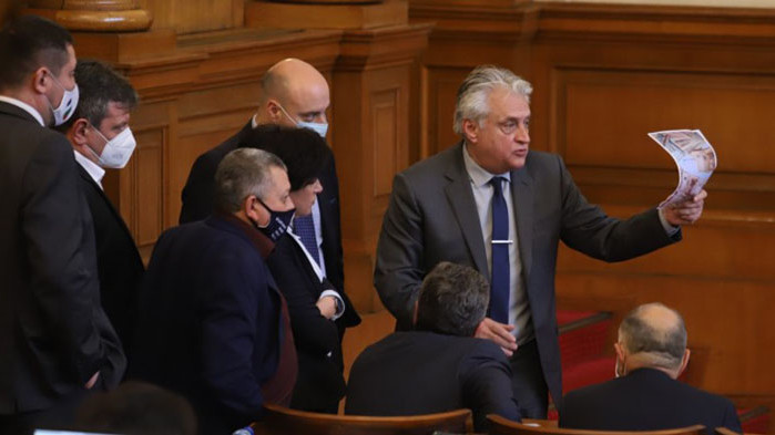 Ролята на МВР по време на изборите скара Бойко Рашков и ДПС