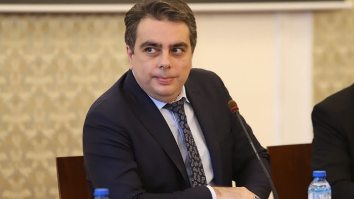 Асен Василев обвини Булгаргаз“, че е изнасял евтин газ от