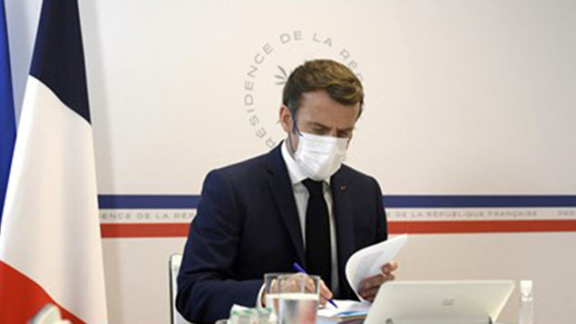 Френският президент Еманюел Макрон посрещна в Париж председателката на Европейската