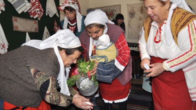 Бабинден е един от големите народни женски празници посветен на