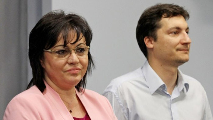 Зарков срещу Нинова: Би било гротескно да не се приеме оставката ѝ