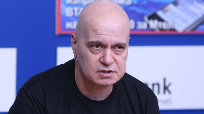 Колтуклиева: За политическото лицемерие и партийната непочтеност на Слави Трифонов