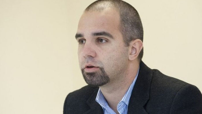 Първан Симеонов: Пуснаха транспортния министър Събев по пързалката за гарата в Стара Загора