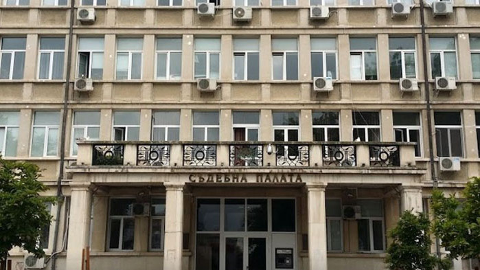 3 години затвор за 34-годишен мъж, крал от имот в к.к. "Златни пясъци"