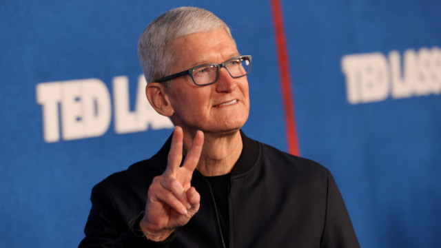 Тим Кук, Apple и колко милиона е получил за 2021 г.