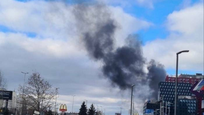 Задимяване е имало в едното пътно платно Пожар горя край