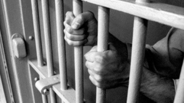 Петима варненци се озоваха в ареста заради наркотици