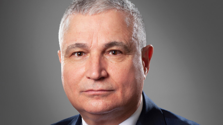 Президентът си назначи още един нов секретар по духовност и култура