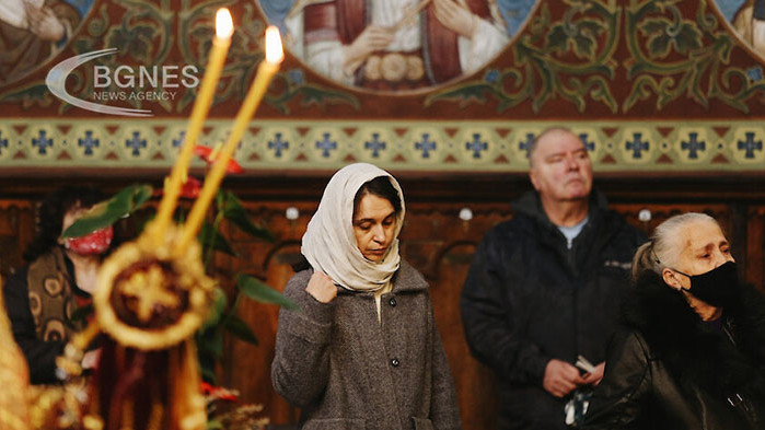 На 14 януари Православната църква почита паметта на Св. Нина.