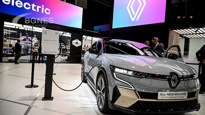 Автомобилите на „Рено“ в Европа изцяло електрически до 2030 г.