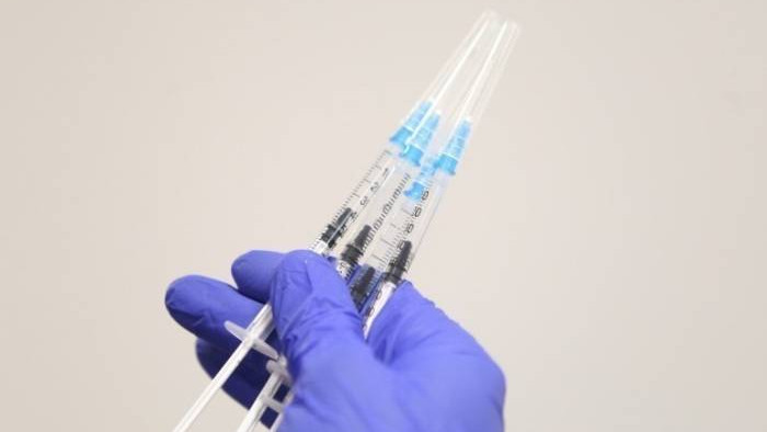 Проф. Илко Гетов: В края на март очакваме втора версия на разрешените COVID ваксини
