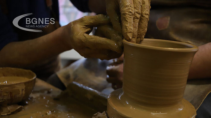 Захари Благоев: Магията на глината изпълва сърцето с радост (ВИДЕО)