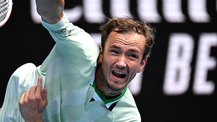 Данийл Медведев се класира за втория кръг на първия за