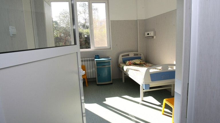 Болницата в Айтос остана без COVID легла